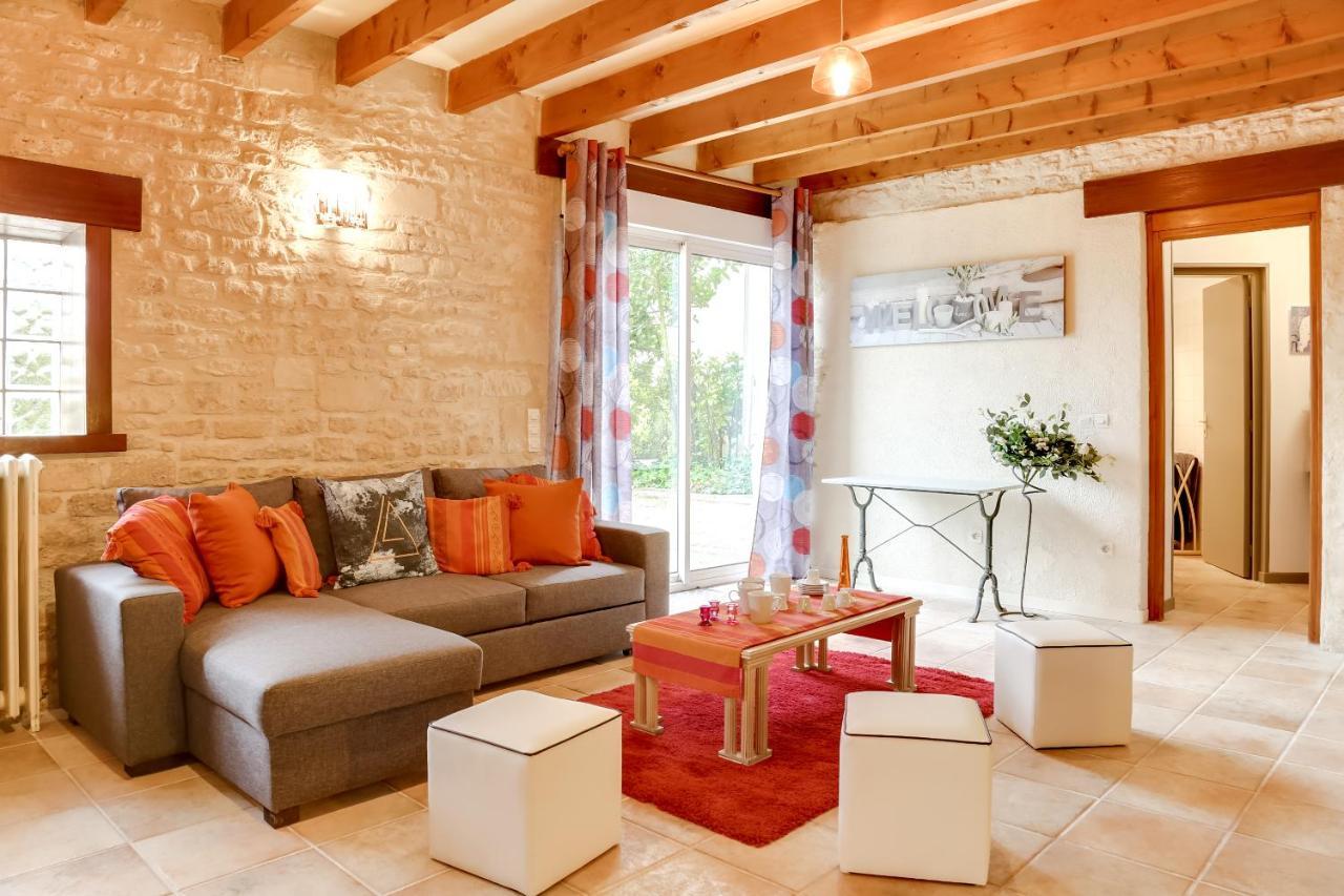 Isida, Maison Spacieuse Avec Terrasse Et Stationnement Apartment *