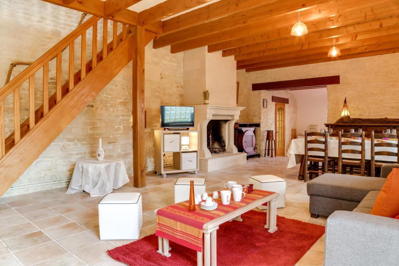 Isida, Maison Spacieuse Avec Terrasse Et Stationnement * Caen