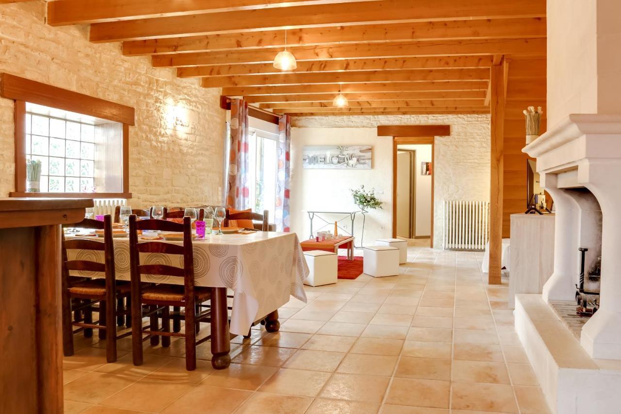 Isida, Maison Spacieuse Avec Terrasse Et Stationnement * Caen
